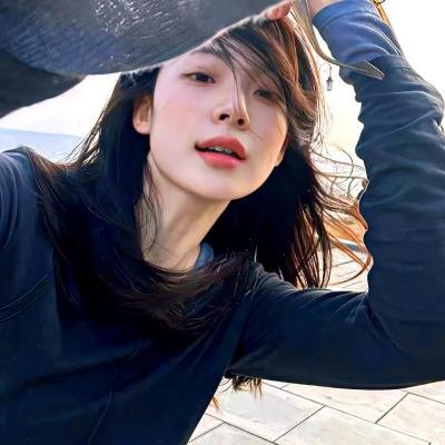 顶流粉丝被曝官宣恋情引爆服务器，长达一周全网画面流出